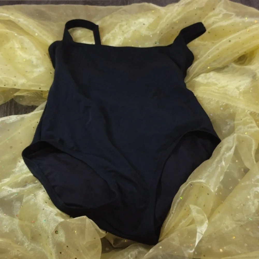 Michael Kors Woman's Black Criss Cross Cut out Swim Suit. No Bra Pads.EUC - Picture 6 of 10